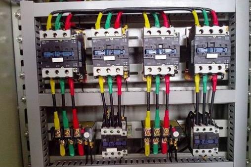 配电箱电气元件修复.jpg